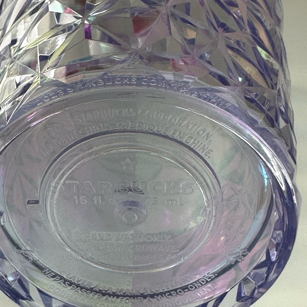Starbucks 16oz. Grande Winter 2023 Iridescent Diamond Prism Crystal Tumbler - Picture 7 of 7